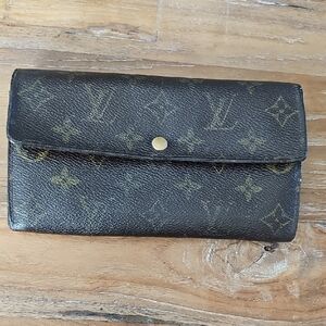Louis Vuitton Black and Brown Monogram Clutch